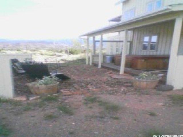 950 E Highway 24, Torrey, UT 84775 — photo 4
