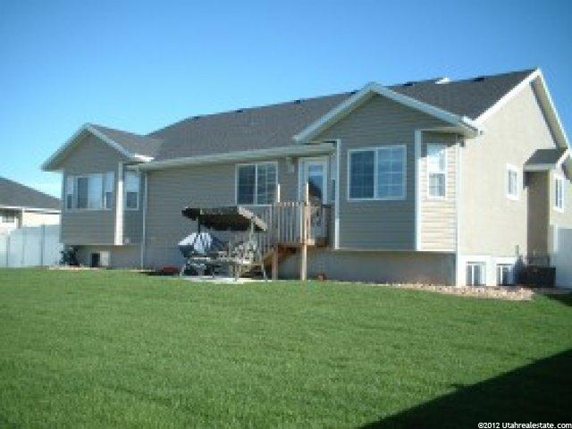 3915 Turnberry Dr, Syracuse, UT 84075 — photo 2