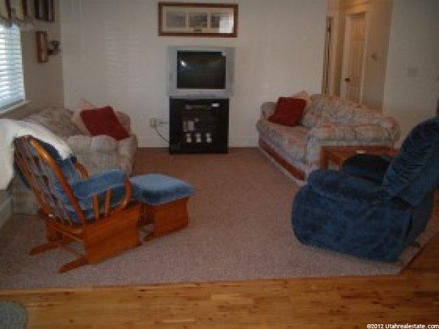 3915 Turnberry Dr, Syracuse, UT 84075 — photo 3