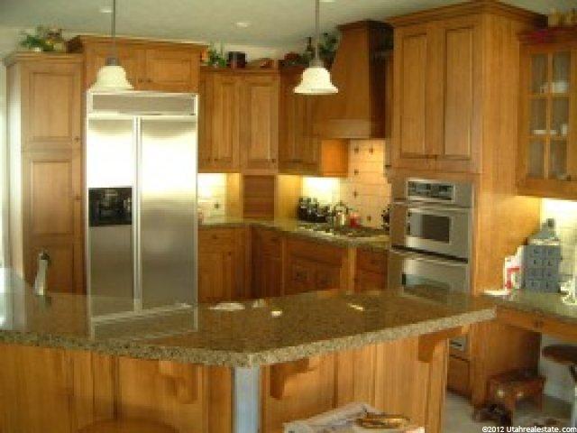 2039 E Aspen View Ct, Sandy, UT 84092 — photo 3