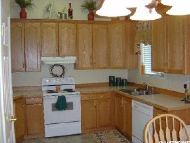 726 S 1850 W, Vernal, UT 84078 — photo 2