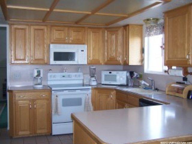 8888 Pineview Dr, Huntsville, UT 84317 — photo 6