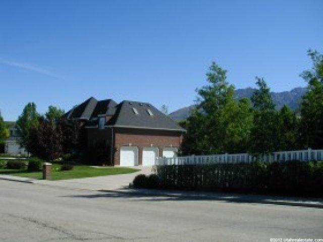 8161 S Farm Brook Way E, Sandy, UT 84093 — photo 2