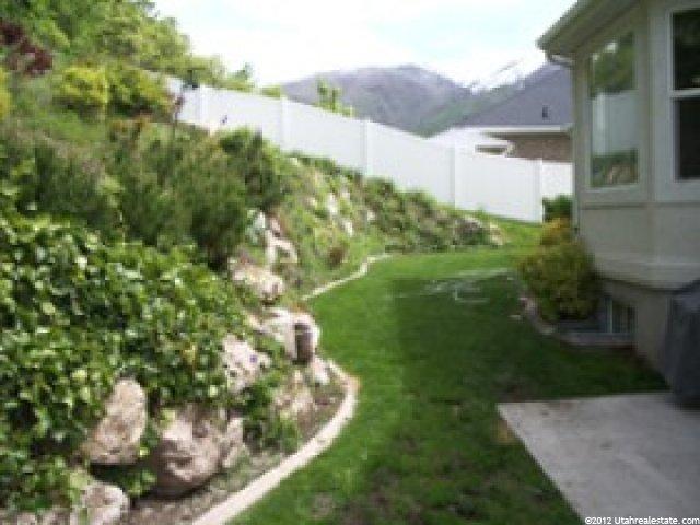 2201 E Kays Creek Dr, Layton, UT 84040 — photo 2