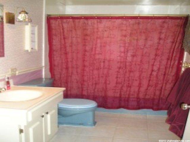 187 N 650 E, Kaysville, UT 84037 — photo 7