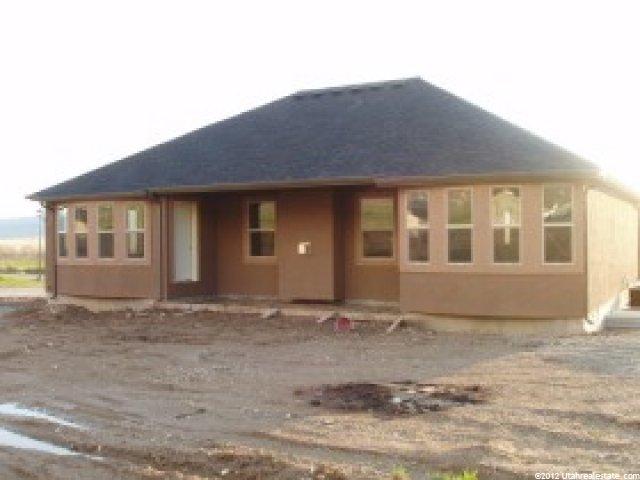 773 S 200 W, Mona, UT 84645 — photo 2