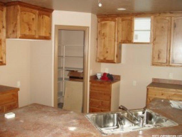 773 S 200 W, Mona, UT 84645 — photo 4