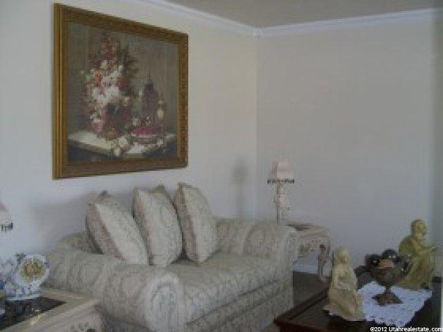 627 W 2300 S, Syracuse, UT 84075 — photo 3