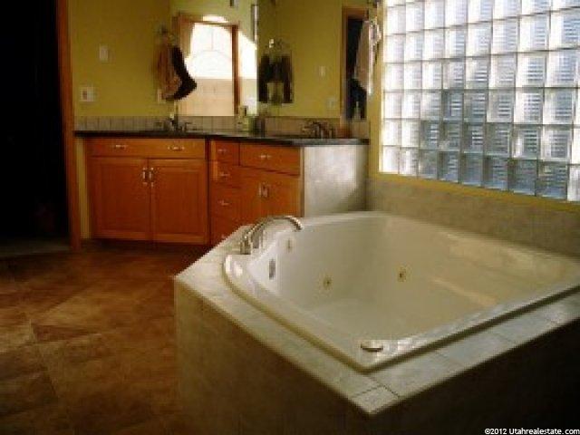 4182 Bountiful Blvd, Bountiful, UT 84010 — photo 5