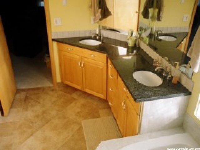 4182 Bountiful Blvd, Bountiful, UT 84010 — photo 6