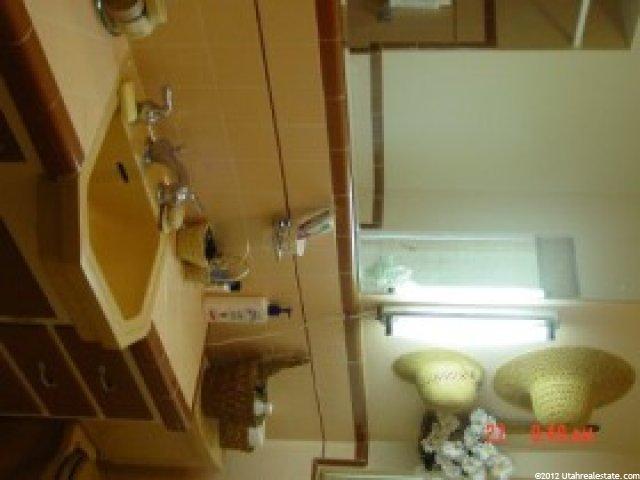 535 Brentwood Cir, Bountiful, UT 84010 — photo 3