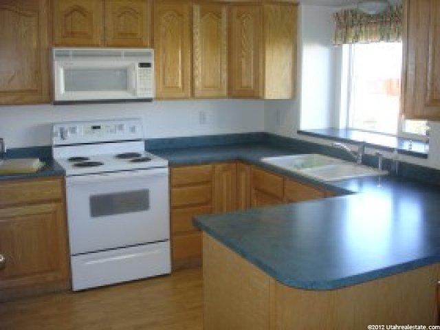 1658 N 775 W, Clinton, UT 84015 — photo 5