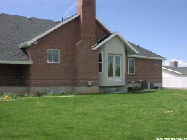 260 W 300 N, Levan, UT 84639 — photo 7