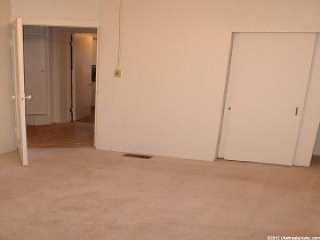 424 S 400 W, Centerville, UT 84014 — photo 3