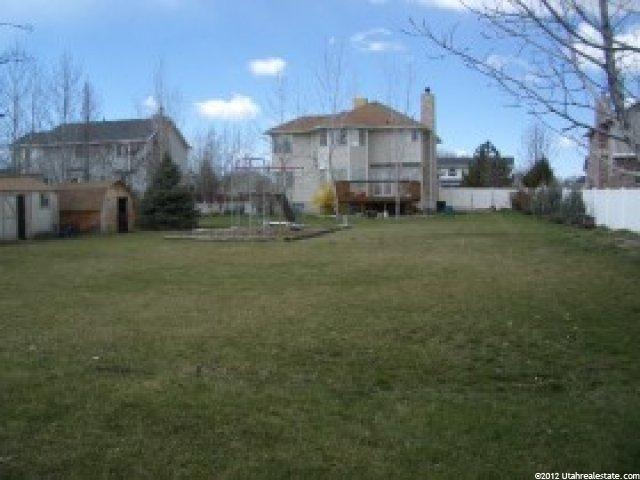 1015 Barnes Dr, Kaysville, UT 84037 — photo 2