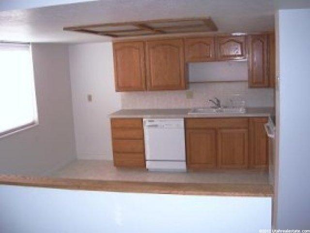 9904 S Electra Ln E, Sandy, UT 84094 — photo 3