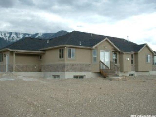 858 S 100 W, Mona, UT 84645 — photo 2