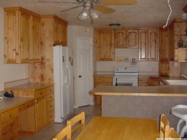 512 S 200 W, Nephi, UT 84648 — photo 4