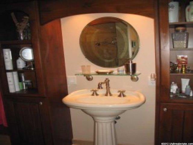 2144 S 1150 E, Bountiful, UT 84010 — photo 2