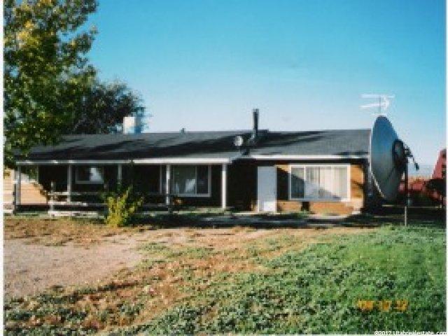 930 W 3000 S, Roosevelt, UT 84066 — photo 2