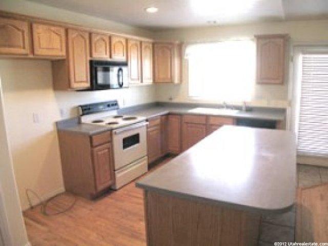 207 N 700 W, Layton, UT 84041 — photo 3