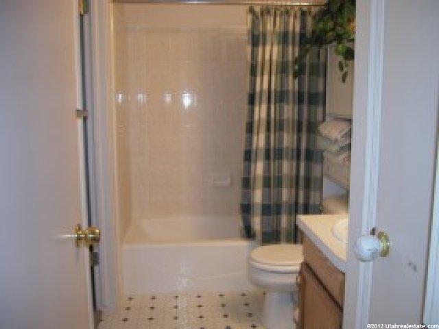 2216 W 2075 N, Clinton, UT 84015 — photo 8