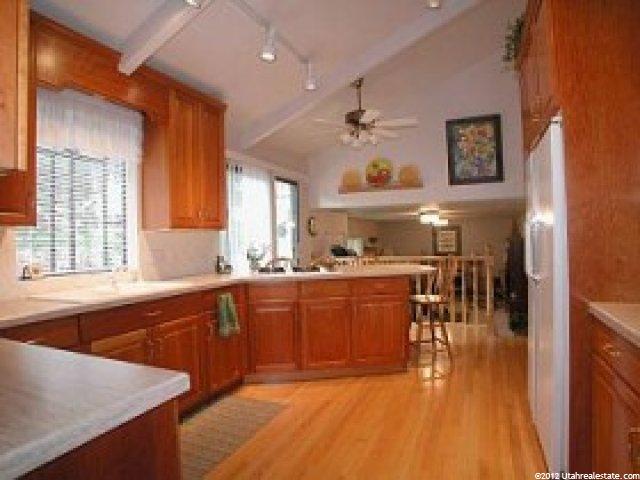 9687 S 2720 E, Sandy, UT 84092 — photo 4