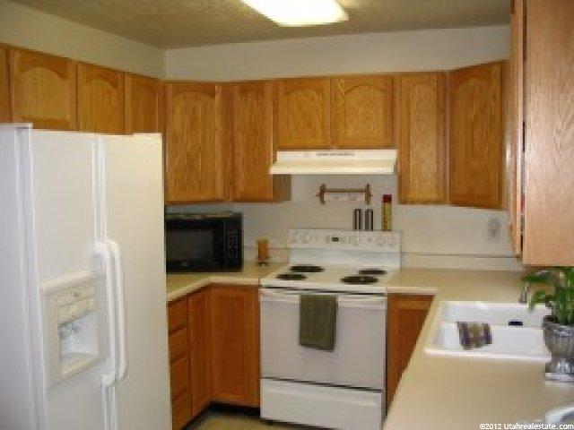 335 S 200 E #2, Bountiful, UT 84010 — photo 3
