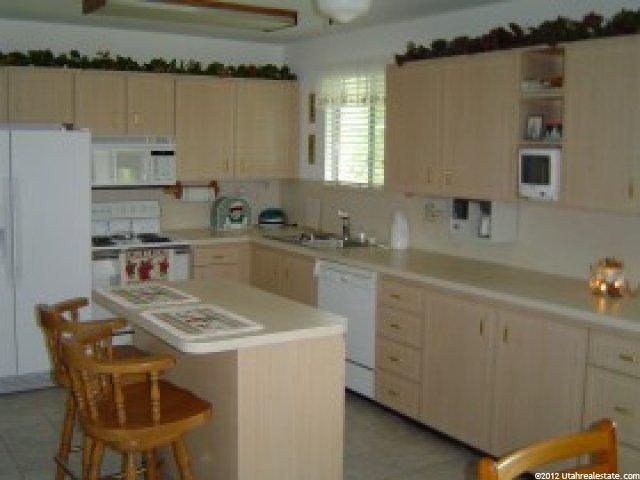 2702 Snow Mountain Dr, Sandy, UT 84093 — photo 2