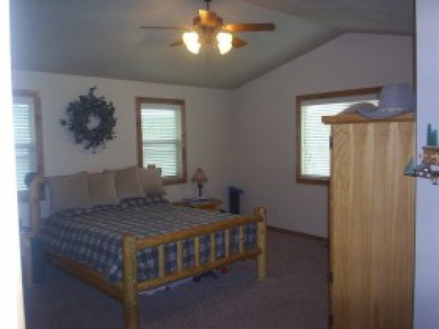 6847 S 1650 E, Uintah, UT 84405 — photo 5