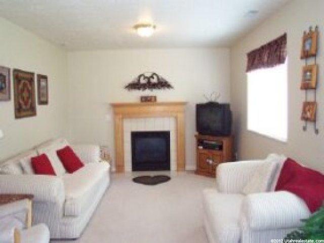 308 S 1050 E, Layton, UT 84041 — photo 3