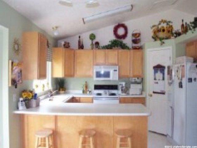 308 S 1050 E, Layton, UT 84041 — photo 4