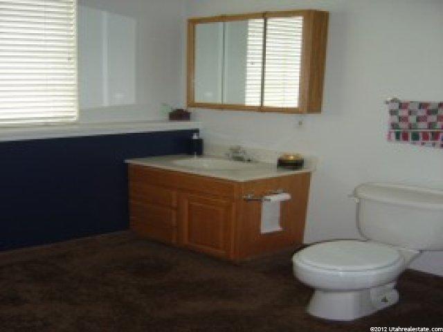 2018 S 1840 W, Syracuse, UT 84075 — photo 8