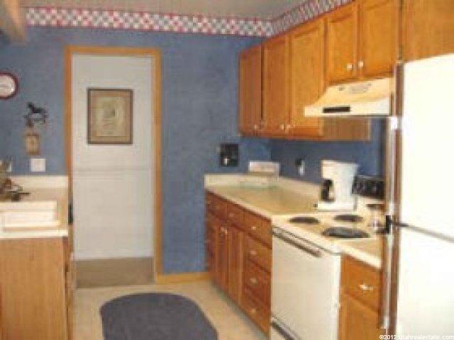 63 S 100 W #13, American Fork, UT 84003 — photo 2