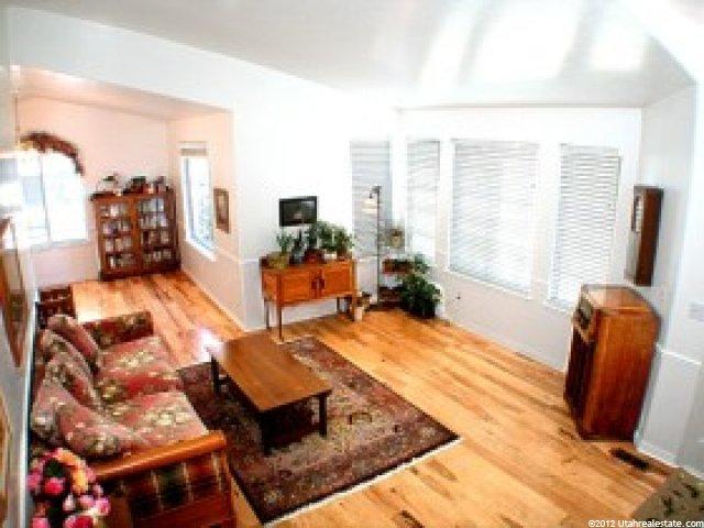 8078 Old Barn Dr, Sandy, UT 84094 — photo 2