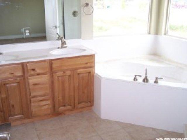 3163 W 350 N, Layton, UT 84041 — photo 8