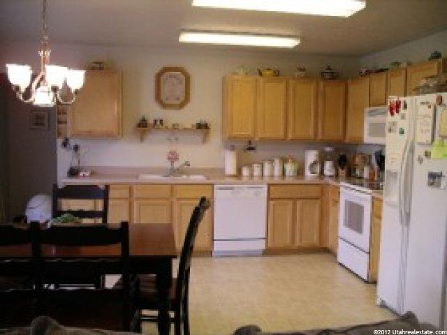753 S 175 E, Layton, UT 84041 — photo 2