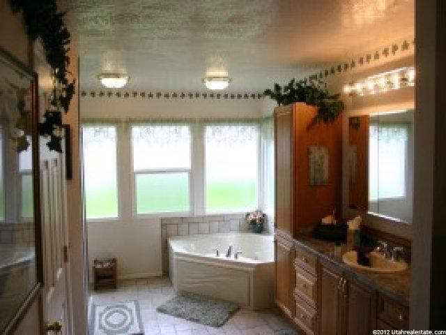 1310 Cliffside Dr, Logan, UT 84321 — photo 7