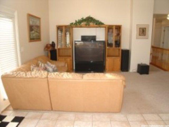419 S Kays Dr, Kaysville, UT 84037 — photo 5