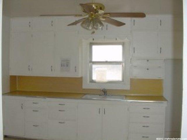 697 S Main St, Gunnison, UT 84634 — photo 2