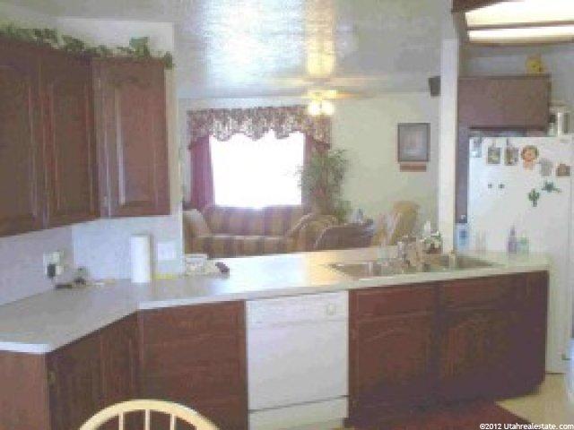 572 Hollow Ridge Dr, Hyrum, UT 84319 — photo 5