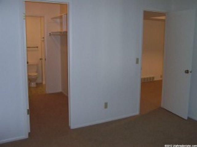 4863 S 1690 E, Holladay, UT 84117 — photo 5