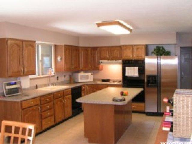 2198 Willow Brook Way, Sandy, UT 84092 — photo 4