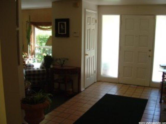 8262 S Maio Dr, Sandy, UT 84093 — photo 2
