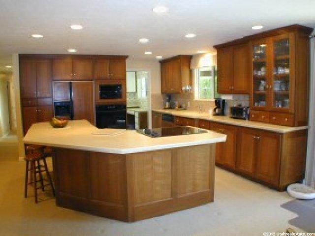 4484 Forest Green Dr, Ogden, UT 84403 — photo 3