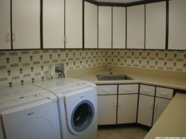 4484 Forest Green Dr, Ogden, UT 84403 — photo 4