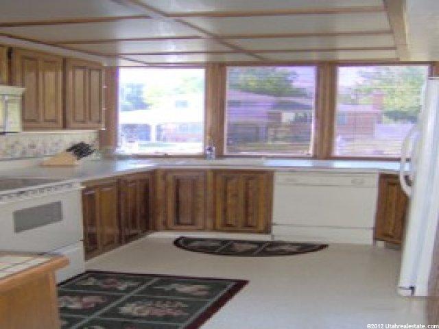 1075 Henderson Dr, Ogden, UT 84404 — photo 4
