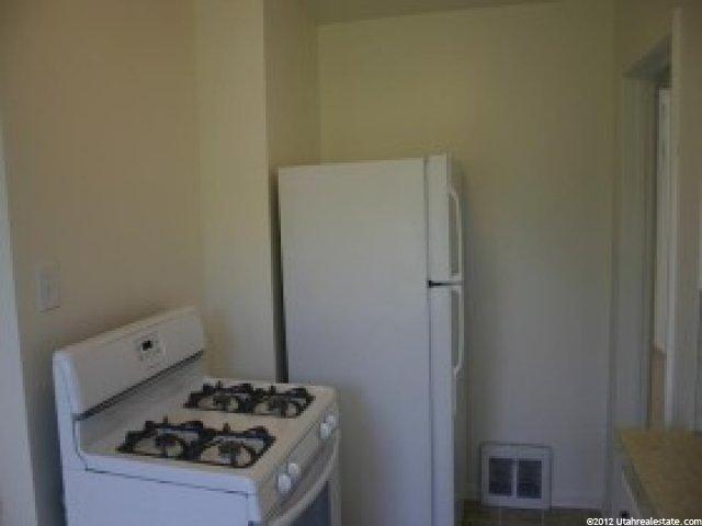 143 Ross Dr, Clearfield, UT 84015 — photo 3