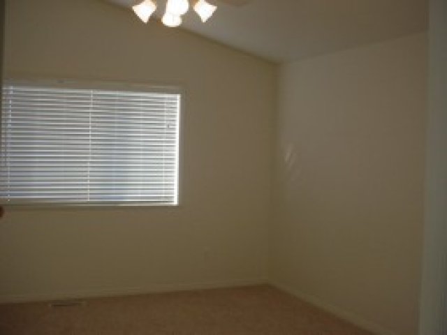 878 W 1470 N, Clinton, UT 84015 — photo 7