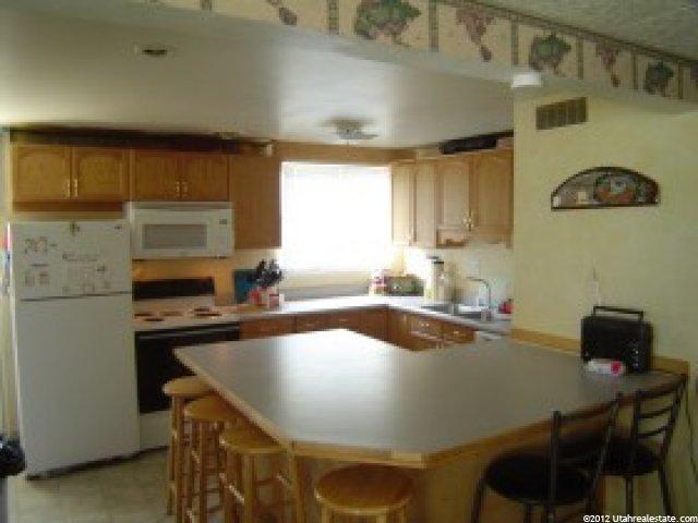 395 W 740 S, Bountiful, UT 84010 — photo 7